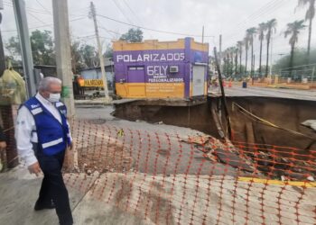 Reparación de socavón durará dos meses en Nuevo Laredo