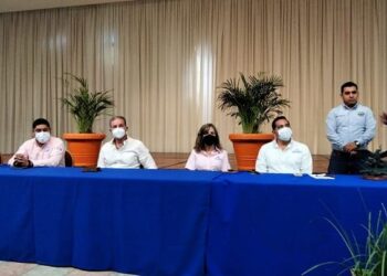 Descartan expertos sobrepoblación de cocodrilos en Laguna del Carpintero