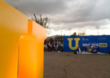 Indaga UIF empresas ‘fantasmas’ que facturaron a la UANL