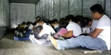 Cubren de cal a 100 indocumentados para no ser detectados