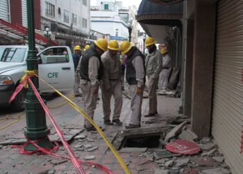 Advierten riesgo en registros de líneas subterráneas de CFE en Tampico