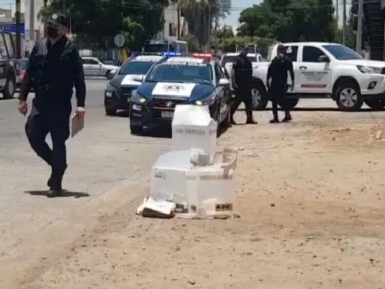 Grupo armado roba urnas y boletas en Los Mochis, Sinaloa