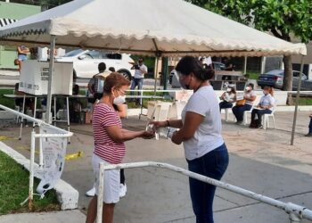 Instalan filtros sanitarios en casillas electorales