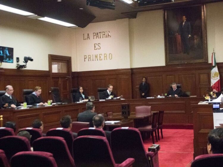 SCJN exhorta a regular práctica de maternidad subrogada