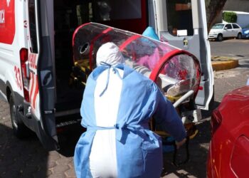 Corrige López-Gatell cifra de defunciones por covid-19