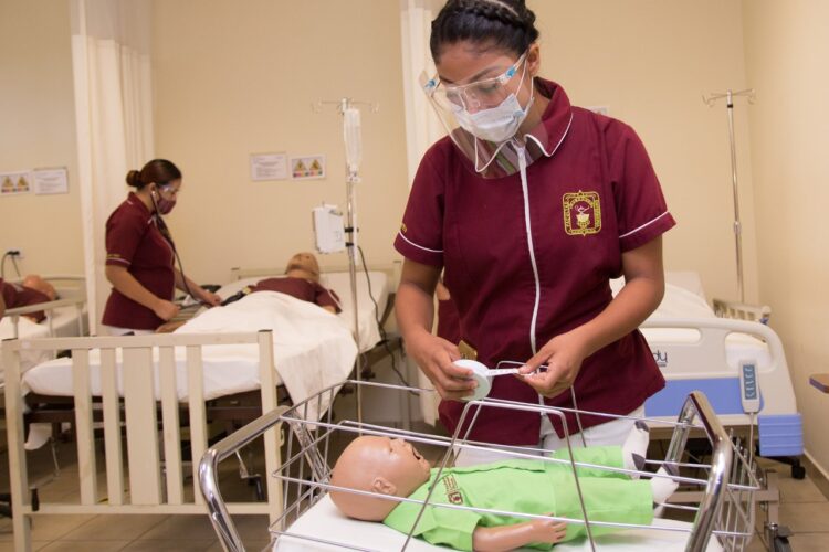 Abrió UAT práctica presencial en laboratorios e instalaciones universitarias