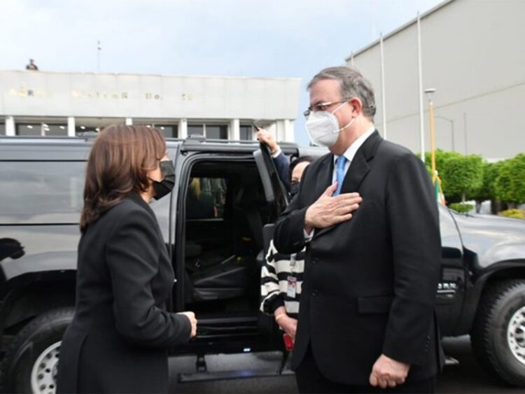 Acuerdos entre EU y México para resolver retos de los dos países: Ebrard