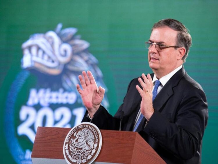 Con vacunas, se abriría frontera con EU de manera escalonada: Ebrard