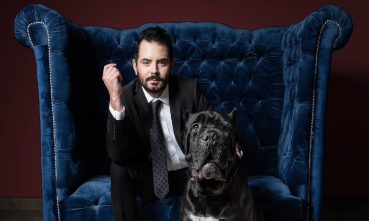 Acusan a José Eduardo Derbez de robarse un celular