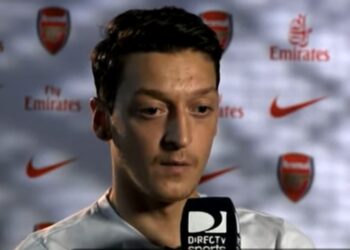 Mesut Özil presumioser parte del grupo de dueños del Necaxa