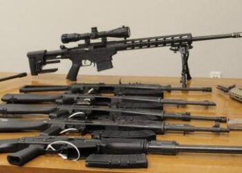 Lo detienen con armas en Texas iba para México.