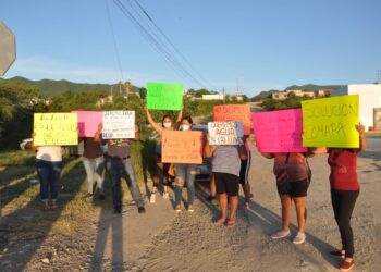 Vecinos exigen agua en colonia de Ciudad Victoria