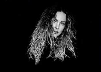 Belinda habla sobre su bienestar emocional en Vogue