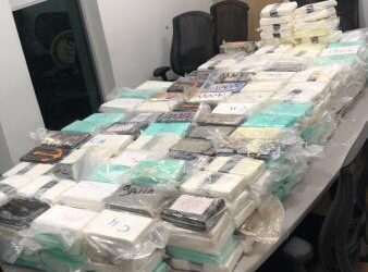 Decomisan más de media tonelada de cocaína en el Caribe