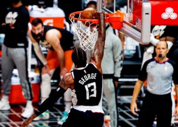 Clippers acortan distancia en la serie