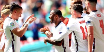 Inglaterra arranca bien  ante Croacia