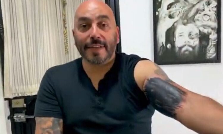 Lupillo se borro el tatuaje de Belinda