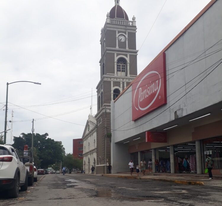Demandan repavimentación de calle Juan B. Tijerina en corazón e Victoria.