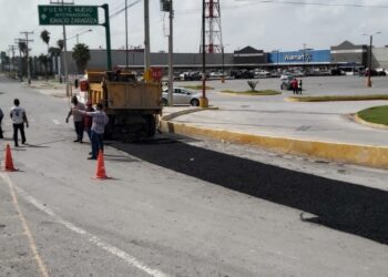 Inicia Gobierno de Matamoros acciones emergentes de rehabilitación de pavimento