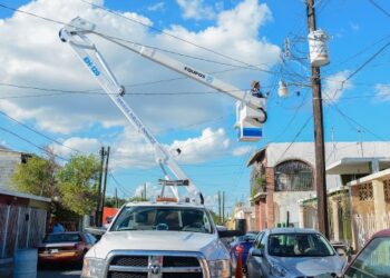 Concluye Nuevo Laredo red de alumbrado en colonias Buenos Aires y Buenavista