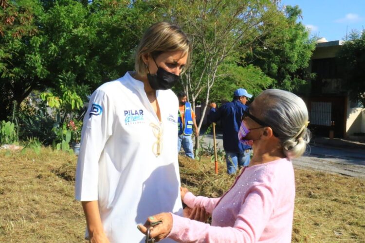 Rehabilita municipio pavimento en Colonia Américo Villarreal