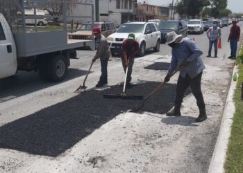 Intensifica Gobierno de Matamoros rehabilitación de pavimentos afectados 