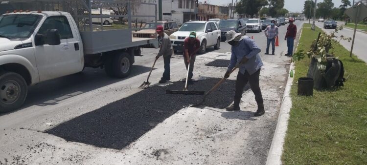 Intensifica Gobierno de Matamoros rehabilitación de pavimentos afectados 