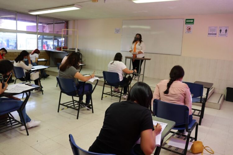 Presentan en la UAT el examen CENEVAL de ingreso a licenciatura