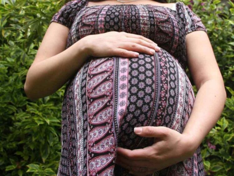 Corte resuelve despido de mujer embarazada 20 años después