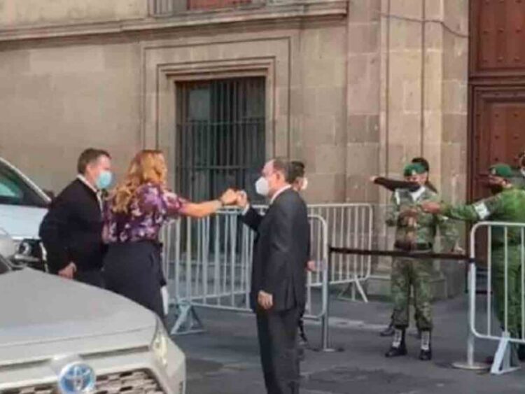 López Obrador se reúne con gobernadores electos y en funciones de Morena