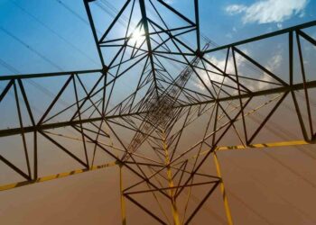 Tribunal cancela suspensiones y entra en vigor reforma eléctrica