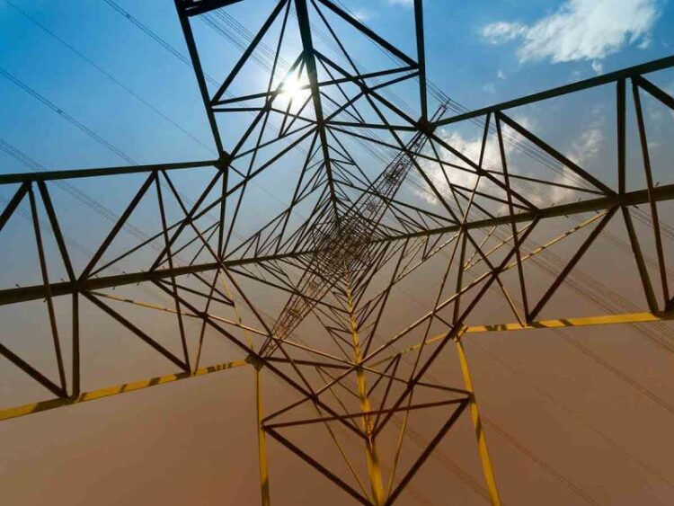 Tribunal cancela suspensiones y entra en vigor reforma eléctrica