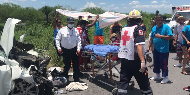 Ocho heridos en aparatoso choque carretero en Villa de Casas, Tamaulipas