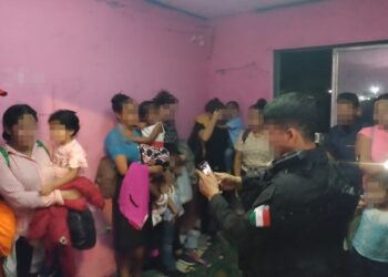 Rescata Policía Estatal a 50 migrantes centroamericanos