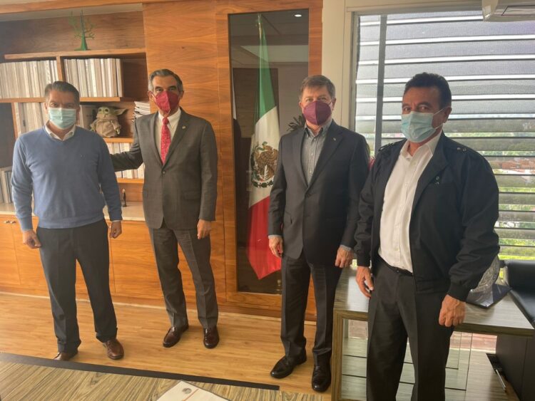 Se reúne Senador Américo Villarreal con Directivos del ISSSTE-México