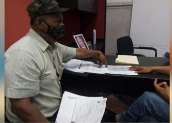 Dejan a pescador sin apoyo federal porque le escribieron mal su CURP