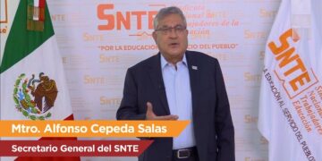 Preside dirigente nacional del SNTE graduación de Normal Rural de Tamaulipas