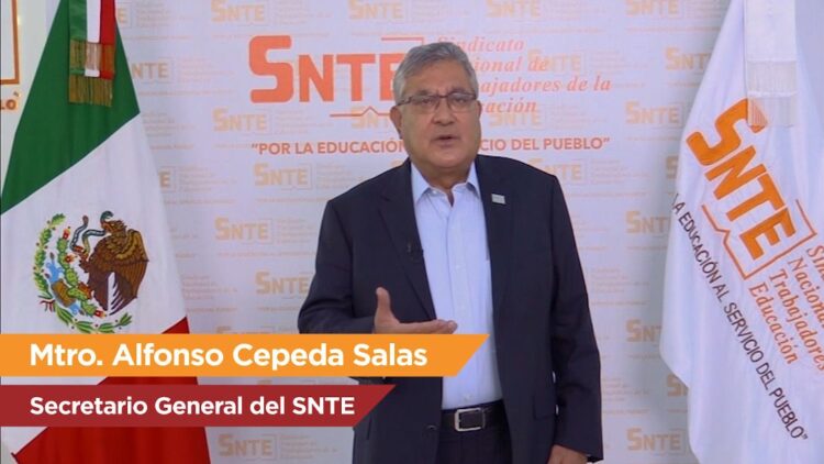 Preside dirigente nacional del SNTE graduación de Normal Rural de Tamaulipas