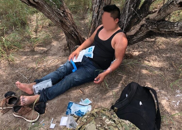 Salvan de mexicano indocumentado deshidratado