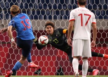 Japón derrota 2-1 a México en fútbol olímpico