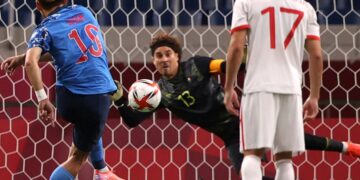 Japón derrota 2-1 a México en fútbol olímpico