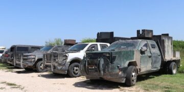 Asegura Policía 14 vehículos con blindaje artesanal en frontera de Tamaulipas
