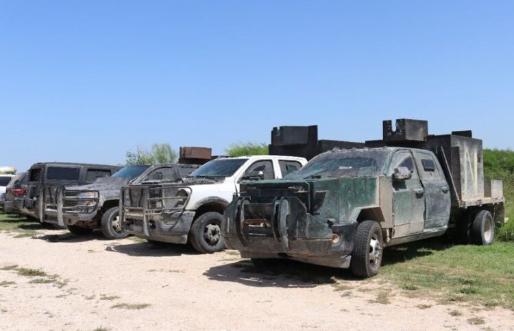 Asegura Policía 14 vehículos con blindaje artesanal en frontera de Tamaulipas