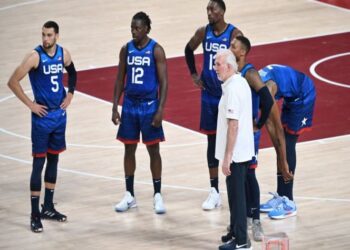 Popovich niega que derrota de EU en básquet olímpico sea sorpresa