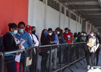 Dan opinión favorable a tratamiento contra covid con combinación de medicamentos