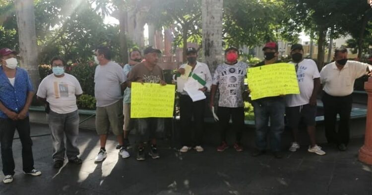 Siguen protestas de pescadores contra subdelegada de Programas Federales