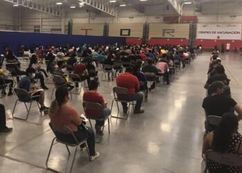 Vacunan contra Covid a 583 mil 954 personas de 18 a 39 años en 15 municipios de Tamaulipas