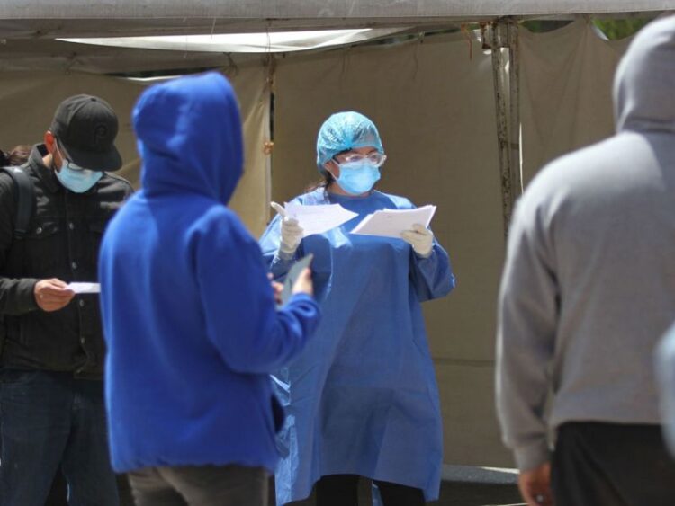 México vive tres días consecutivos de cifras máximas de contagios covid-19