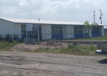 Inician construcción de andadores en COBAT de González