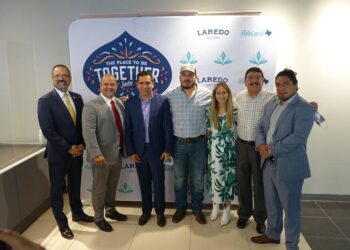 Delegación de San Mateo Atenco, México vista Laredo, Texas